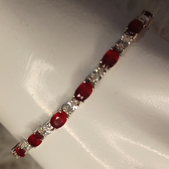 Colleen Lopez Sterling Silver Garnet and White Zircon Tennis Bracelet NIB - Picture 3 of 9